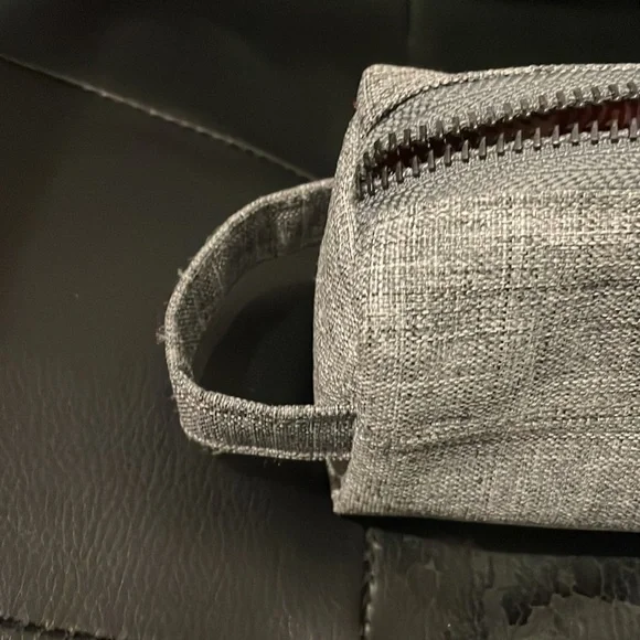 Pencil case - Picture 2 of 6